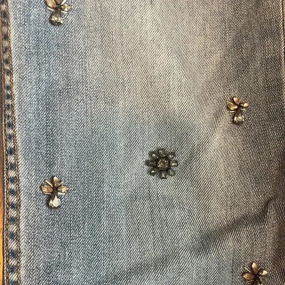Tommy Bahama embellished boyfriend jeans - Picture 6 of 8